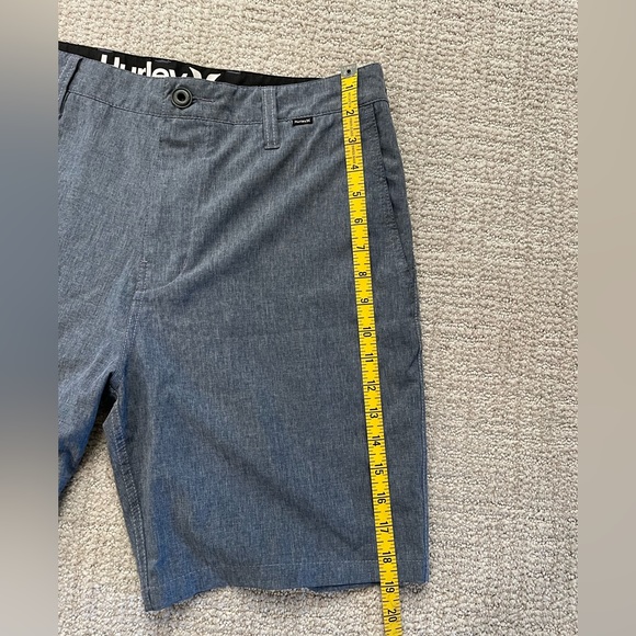 Hurley Shorts - Picture 3 of 4